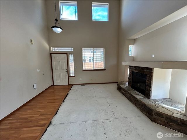 20605 74th Avenue E, Spanaway, WA 98387