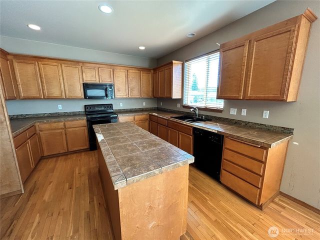 20605 74th Avenue E, Spanaway, WA 98387