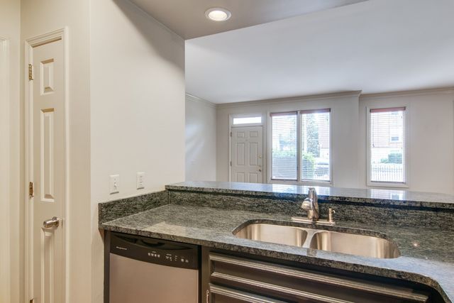 2110 Portland Ave Apt 104, Nashville, TN 37212