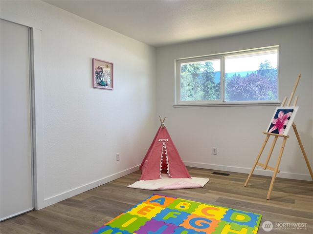 12706 94th Avenue E, Puyallup, WA 98373