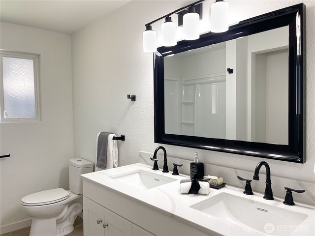 12706 94th Avenue E, Puyallup, WA 98373