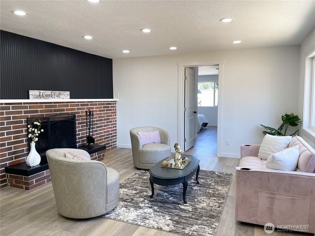 12706 94th Avenue E, Puyallup, WA 98373