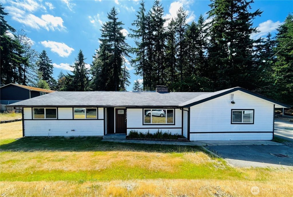 12706 94th Avenue E, Puyallup, WA 98373