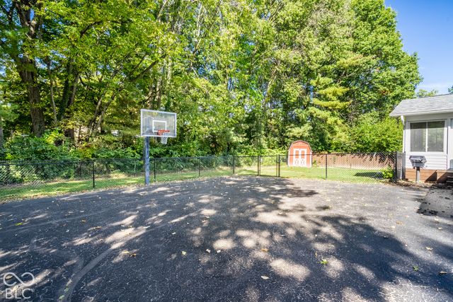 7330 N Grand Avenue, Indianapolis, IN 46250