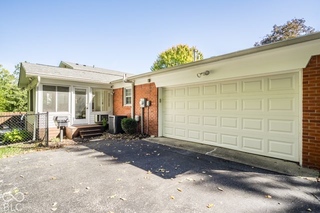 7330 N Grand Avenue, Indianapolis, IN 46250
