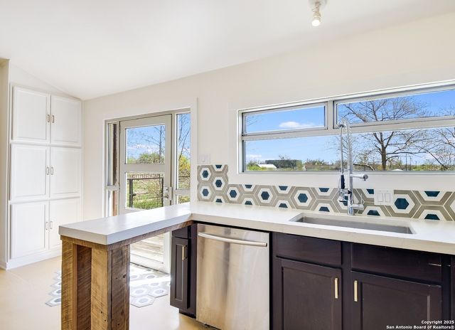 1514 Probandt, San Antonio, TX 78204