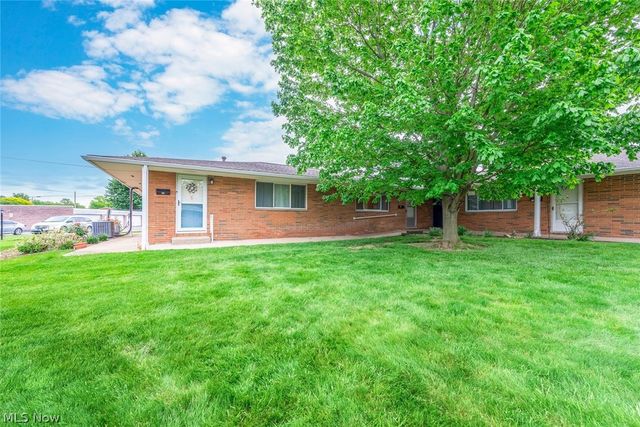 21834 River Oaks Drive E2, Rocky River, OH 44116