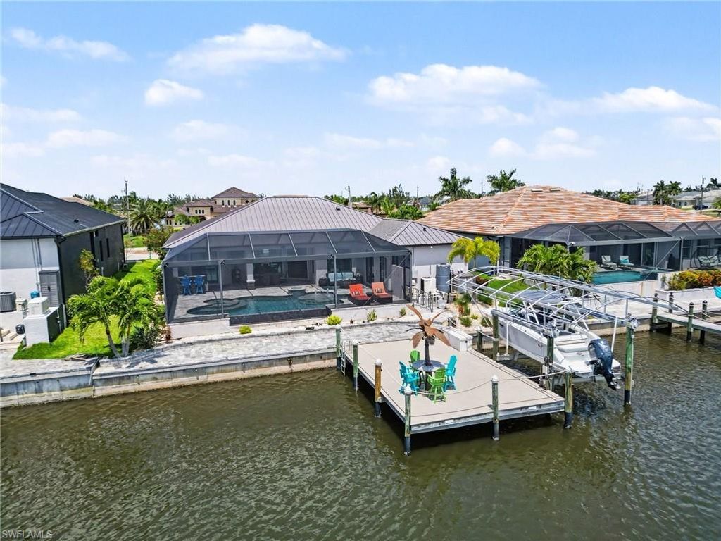 Image 3 of property listing at 4310 Gulfstream PKWY, Cape Coral, FL 33993