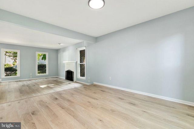 2205 BLUE VALLEY DR, Silver Spring, MD 20904