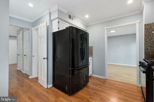 2205 BLUE VALLEY DR, Silver Spring, MD 20904