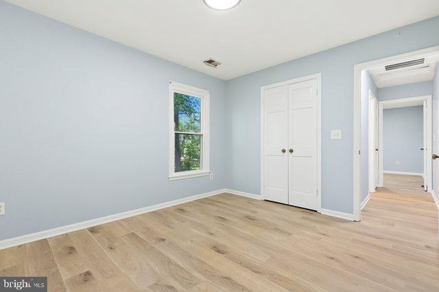 2205 BLUE VALLEY DR, Silver Spring, MD 20904