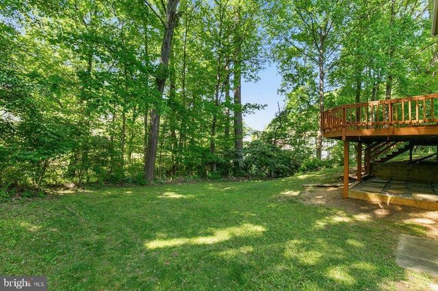 2205 BLUE VALLEY DR, Silver Spring, MD 20904