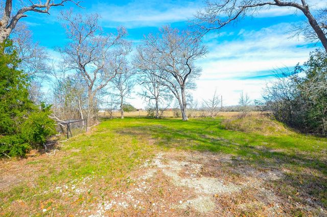 4720 Fm 60, Somerville, TX 77879