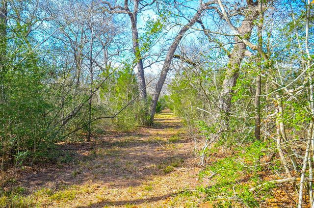 4720 Fm 60, Somerville, TX 77879