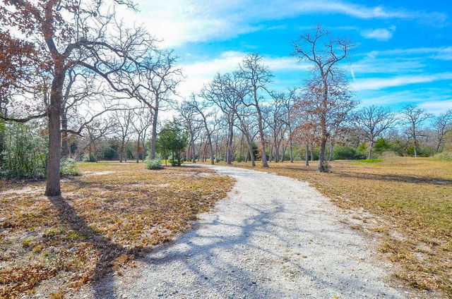 4720 Fm 60, Somerville, TX 77879