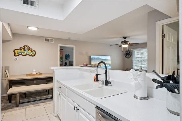 3012 PARKWAY BOULEVARD 203, Kissimmee, FL 34747