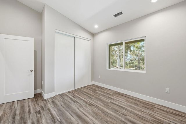 9965 Dunbar Lane, El Cajon, CA 92021