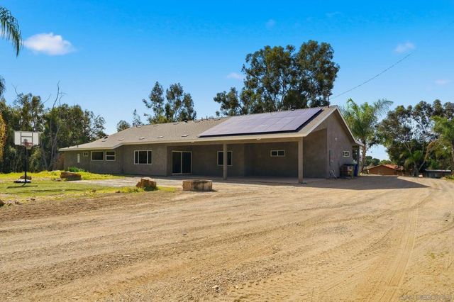 9965 Dunbar Lane, El Cajon, CA 92021