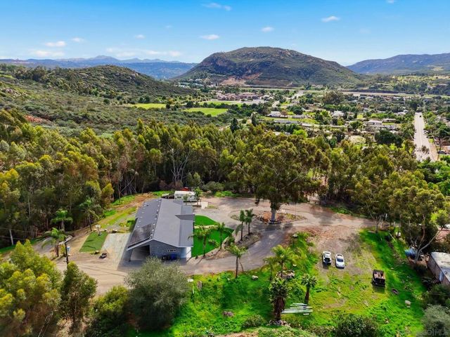 9965 Dunbar Lane, El Cajon, CA 92021