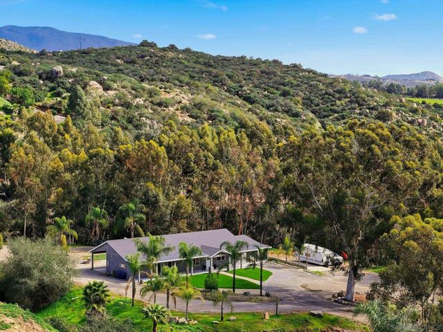 9965 Dunbar Lane, El Cajon, CA 92021