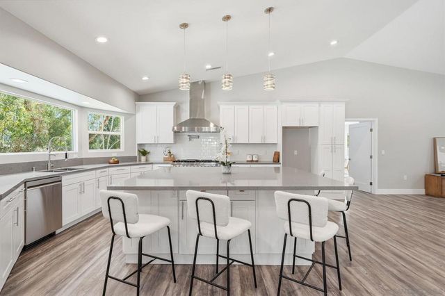 9965 Dunbar Lane, El Cajon, CA 92021