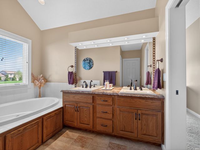 9707 Kalmia Court, Fort Wayne, IN 46804