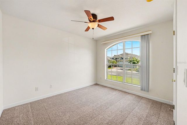 131 OLD BRIDGE CIRCLE, Davenport, FL 33897