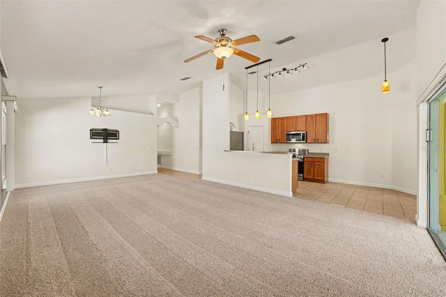 131 OLD BRIDGE CIRCLE, Davenport, FL 33897