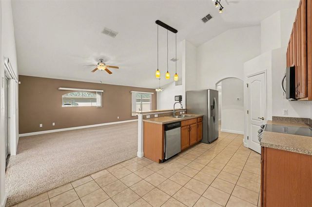131 OLD BRIDGE CIRCLE, Davenport, FL 33897