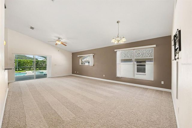 131 OLD BRIDGE CIRCLE, Davenport, FL 33897