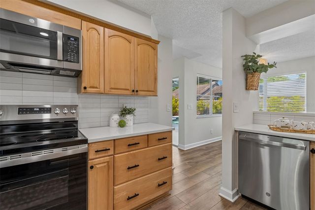 1977 BROOKSTONE WAY, Clearwater, FL 33760