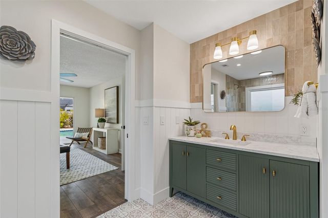 1977 BROOKSTONE WAY, Clearwater, FL 33760