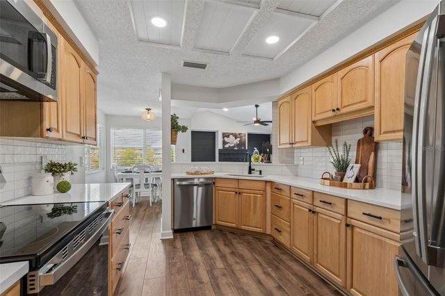 1977 BROOKSTONE WAY, Clearwater, FL 33760