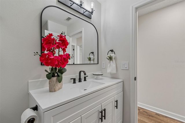 1977 BROOKSTONE WAY, Clearwater, FL 33760