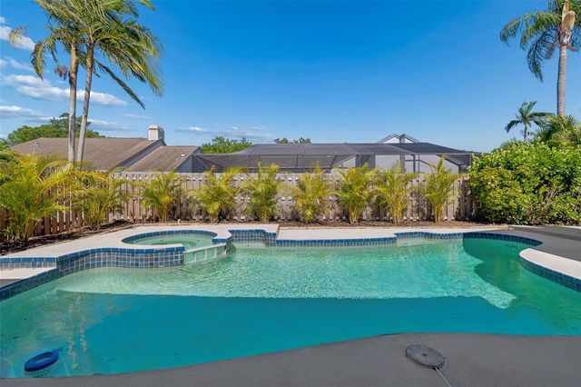 1977 BROOKSTONE WAY, Clearwater, FL 33760