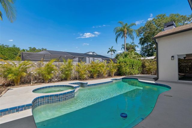 1977 BROOKSTONE WAY, Clearwater, FL 33760