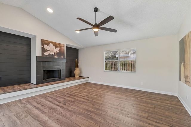 1977 BROOKSTONE WAY, Clearwater, FL 33760