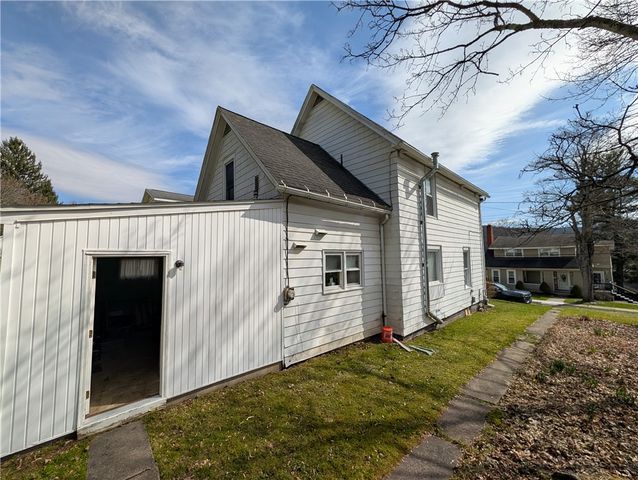 124 Clarence Street, Bradford City, PA 16701