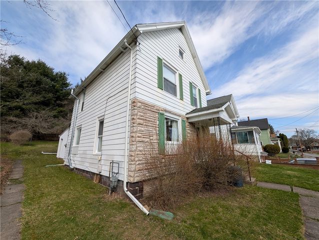 124 Clarence Street, Bradford City, PA 16701