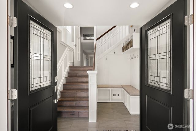 3852 201st Court SE, Sammamish, WA 98075