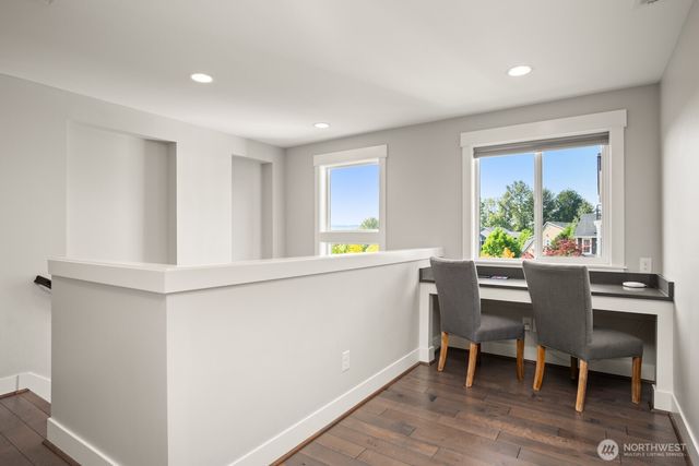 3852 201st Court SE, Sammamish, WA 98075