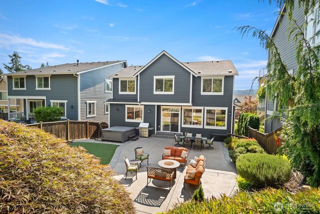 3852 201st Court SE, Sammamish, WA 98075