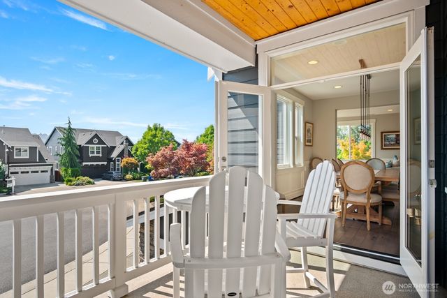 3852 201st Court SE, Sammamish, WA 98075