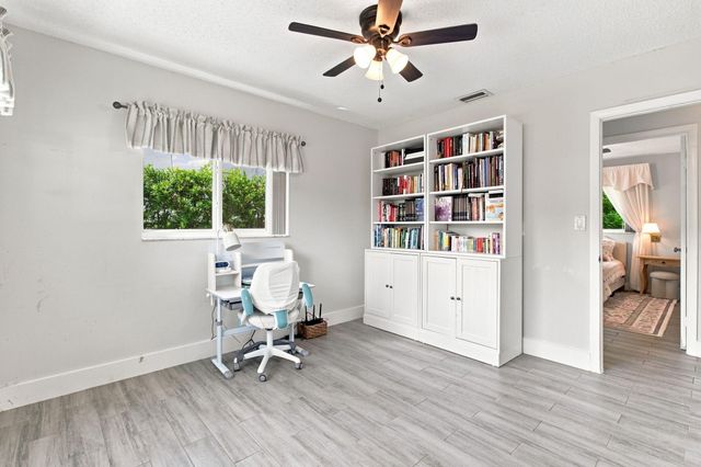 3130 N 72nd Terrace, Hollywood, FL 33024