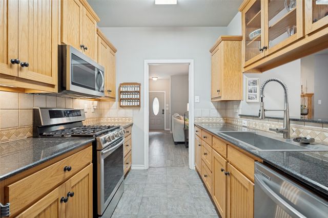514 N 1st Street, Midlothian, TX 76065