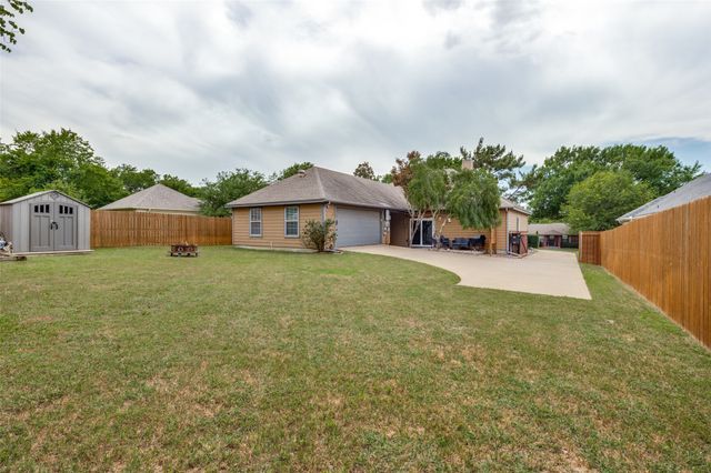 514 N 1st Street, Midlothian, TX 76065