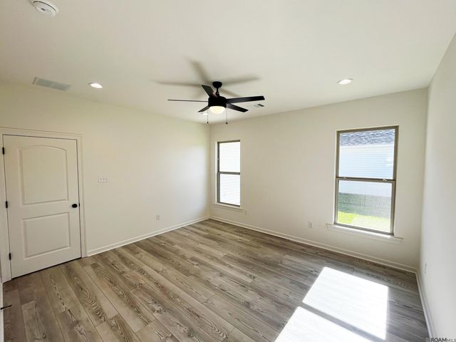 2250 Sherri's Way, Port Allen, LA 70767