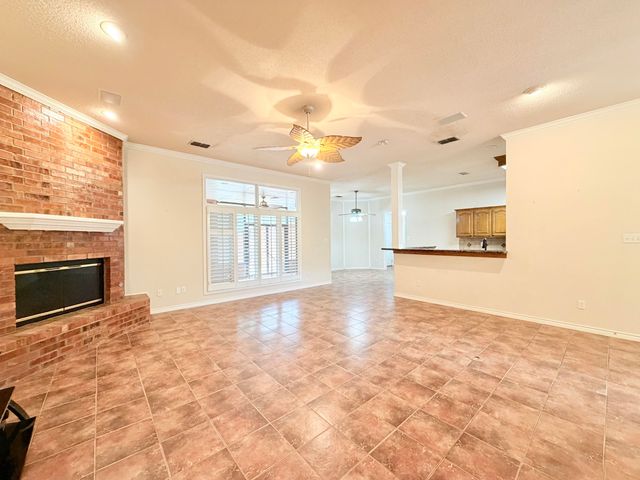9808 Vicksburg Avenue, Lubbock, TX 79424