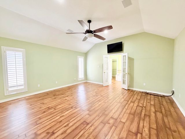 9808 Vicksburg Avenue, Lubbock, TX 79424
