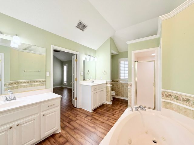 9808 Vicksburg Avenue, Lubbock, TX 79424